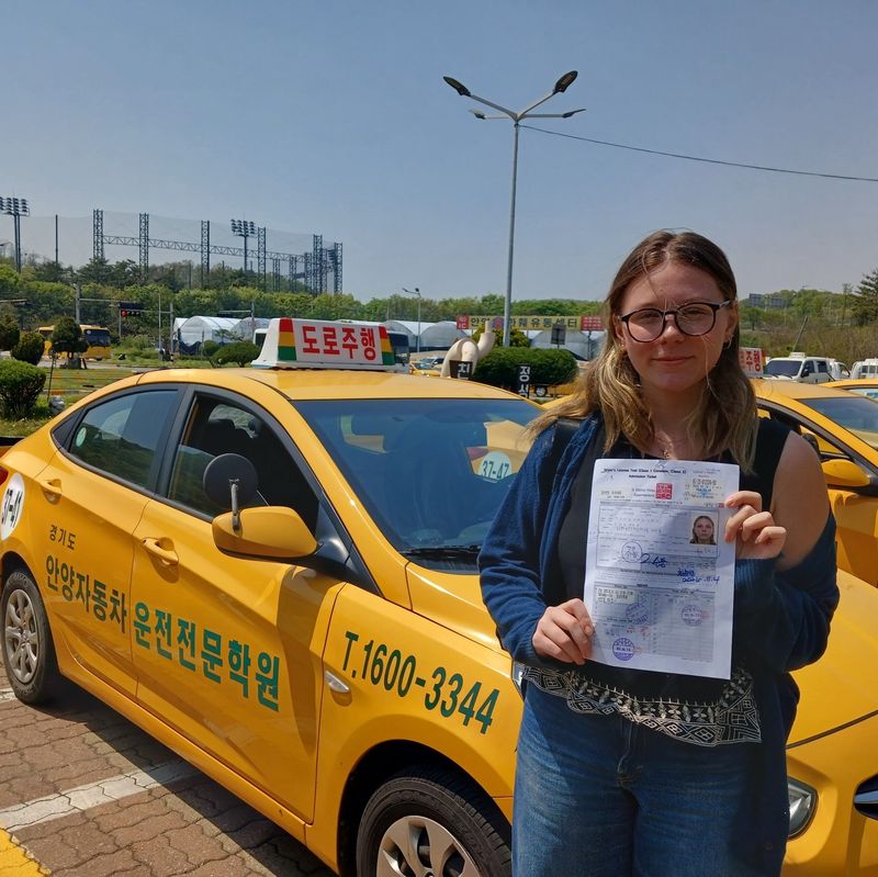 SDA English-programme graduate after passing the Korean road driving test