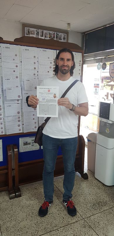 Foreign resident with a Korean driver's licence issued the same day at SDA in Anyang